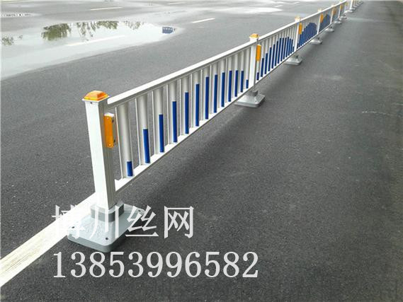 郴州市市政道路护栏球场围栏 - 方案